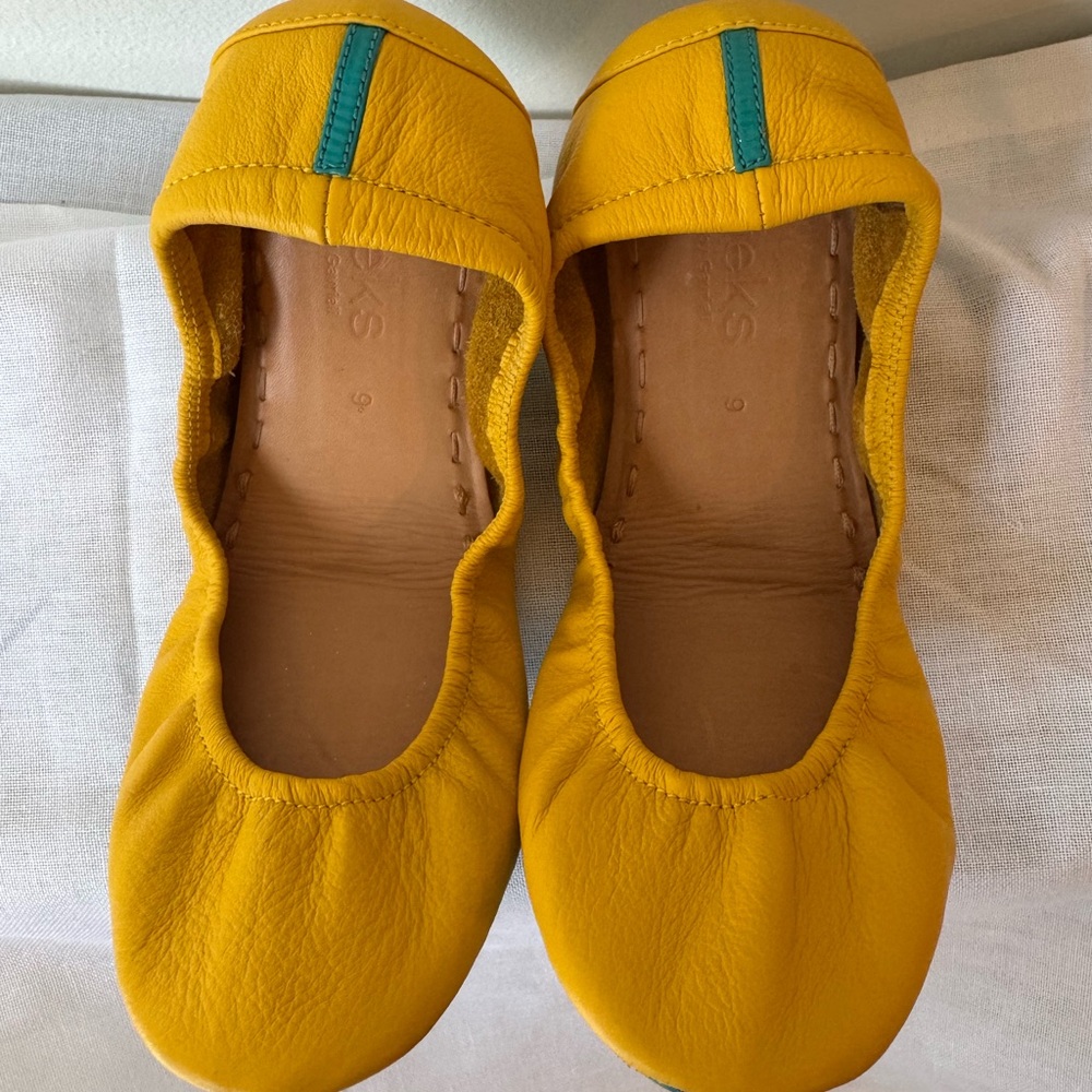 Tieks Yellow Flats with Elastic Trim and Foldable Design With A Box And Flower - Picture 2 of 13